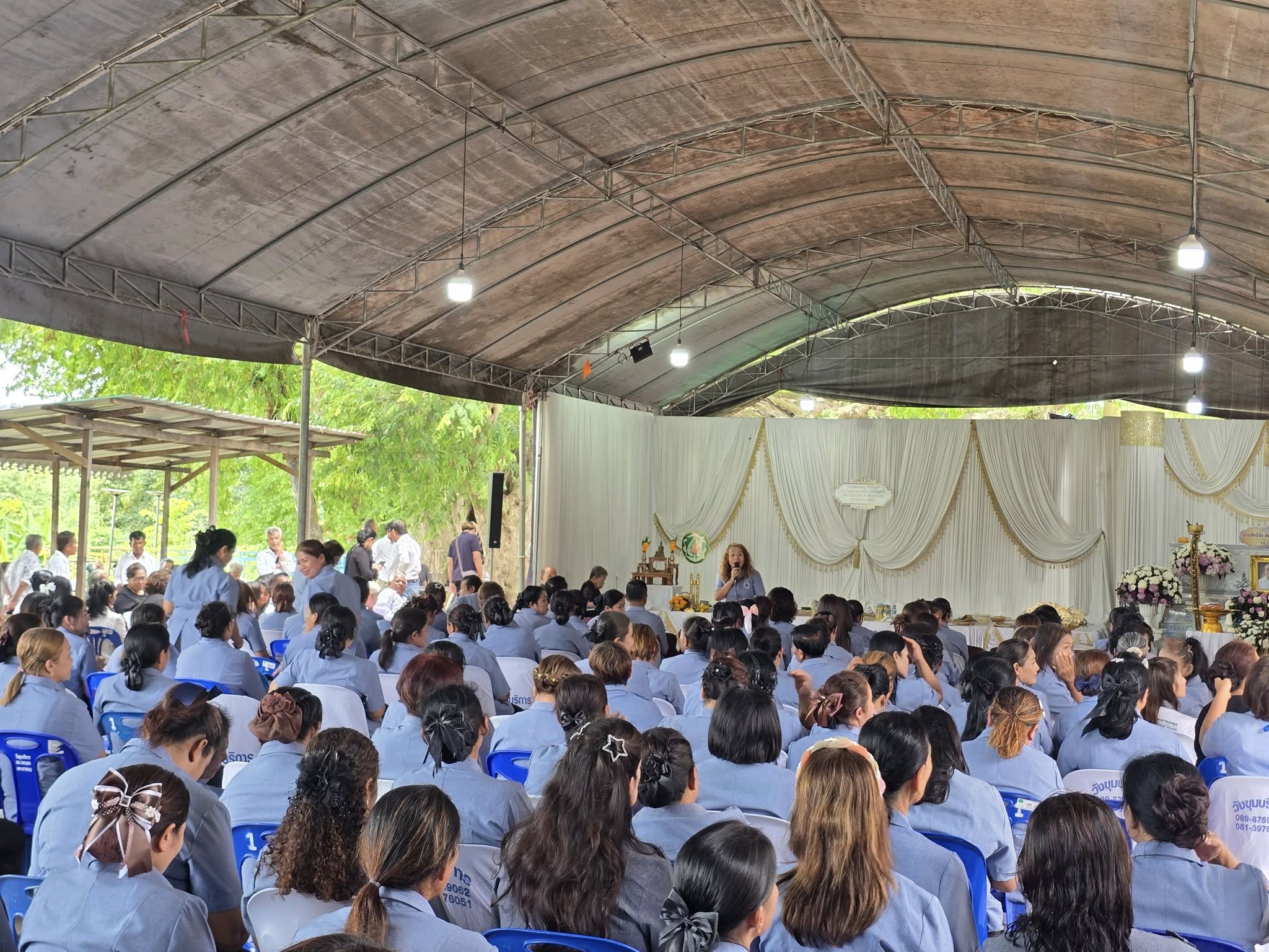 วันที่ 9 ตุลาคม 2568 สำนักงานสาธารณสุขอำเภอบ้านตาขุน นำโดย นายวินัย อินทร์ชนะ สาธารณสุขอำเภอบ้านตาขุน พร้อมด้วย ชมรมอาสาสมัครสาธารณสุขประจำหมู่บ้านอำเภอบ้านตาขุน คณะเจ้าหน้าที่ อสม. ร่วมงานฌาปนกิจศพ อสม.สิทธิชัย พัฒนกุล อสม.เขตรพ.สต.บ้านวังขุม ณ วัดพระมหาธาตุคีรีอินทรวิหาร